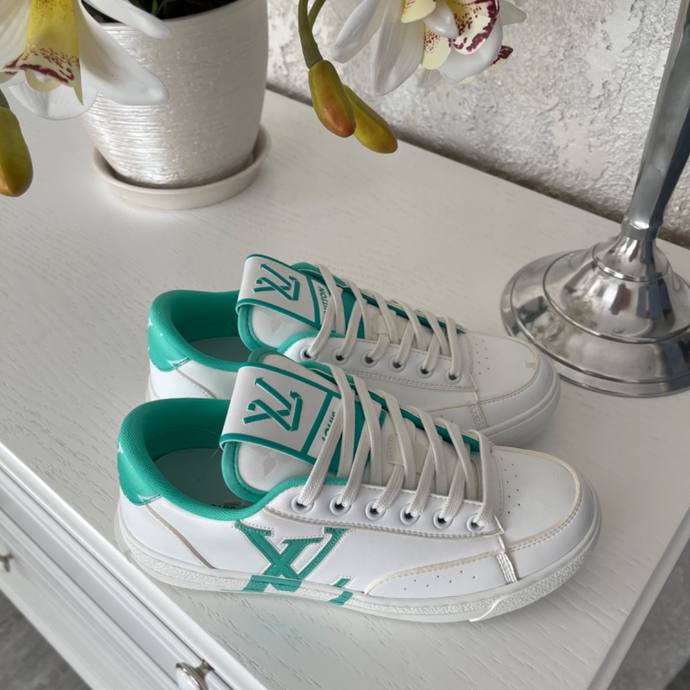 $1,130 Louis Vuitton Charlie Women’s Sneaker Size 34 1/2 AUTHENTIC😍 - Picture 3 of 15